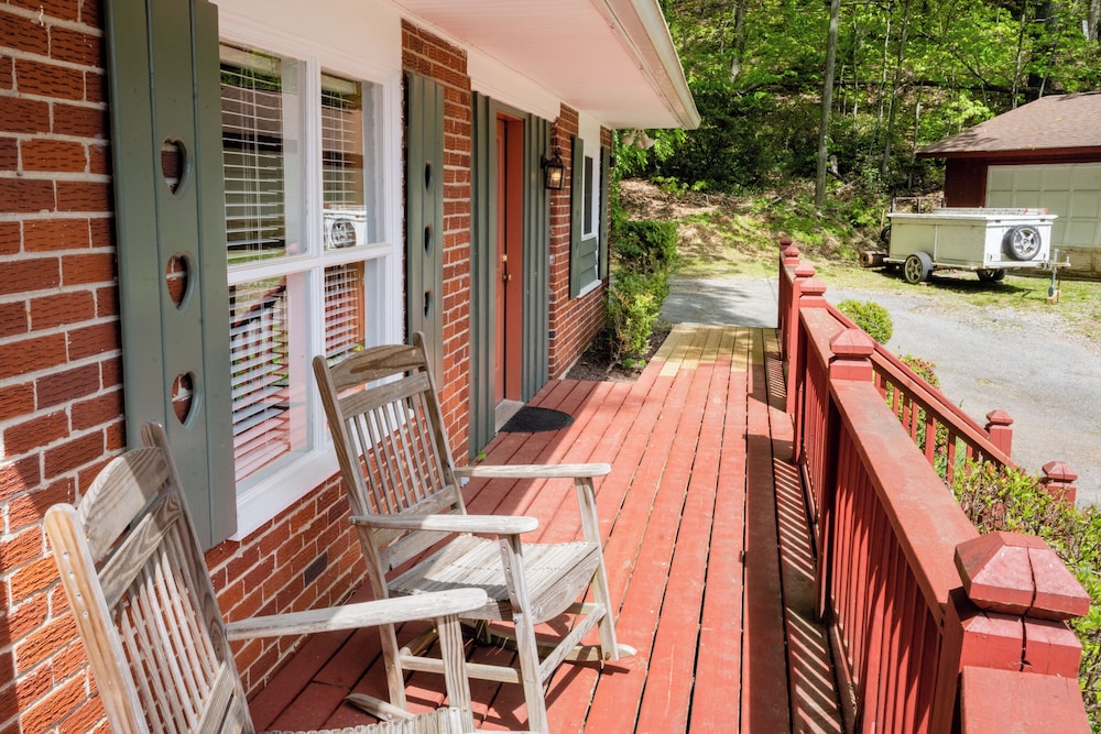 Mountain Aire Cottages & Inn - photo 157