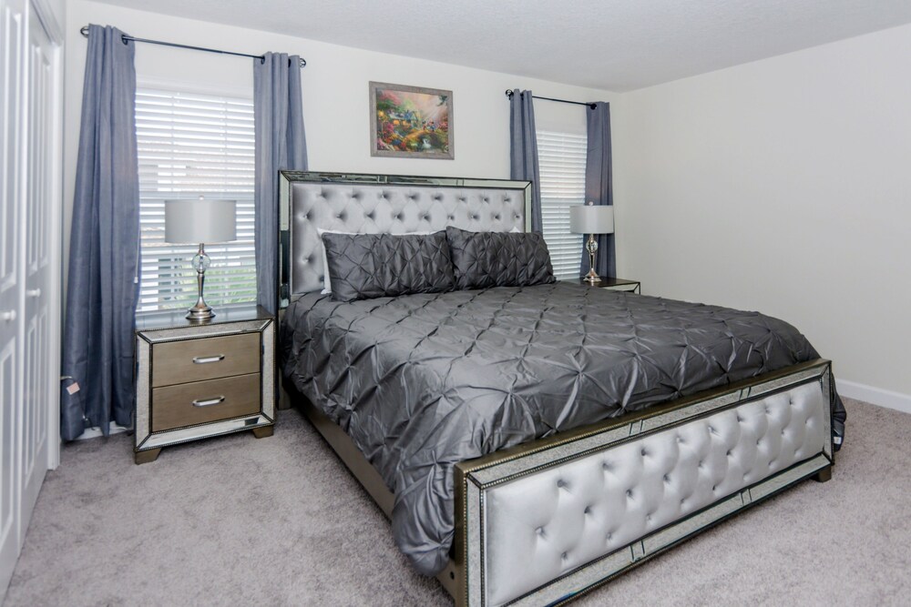 5 Bedrooms 4 Bathrooms Storey Lake 2373 Rt - photo 3