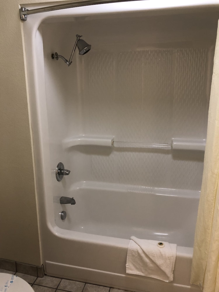 Cloverdale Wine Country Inn & Suites - photo 29