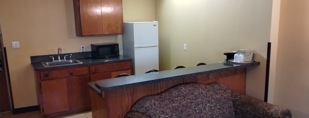 Comfort Inn Near Medical Center - photo 4