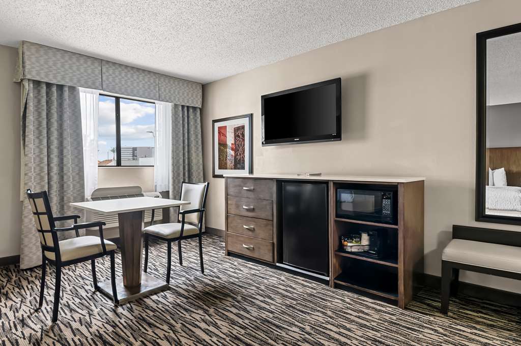 Best Western Los Alamitos Inn & Suites - photo 24