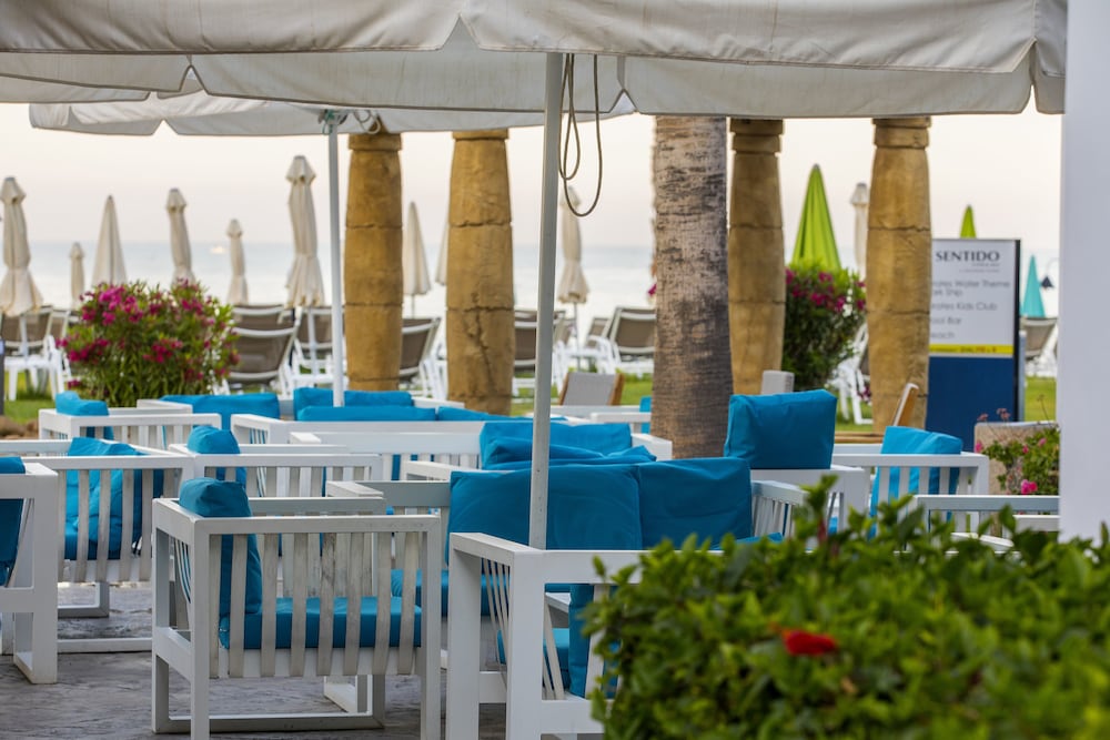 מזון ומשקאות