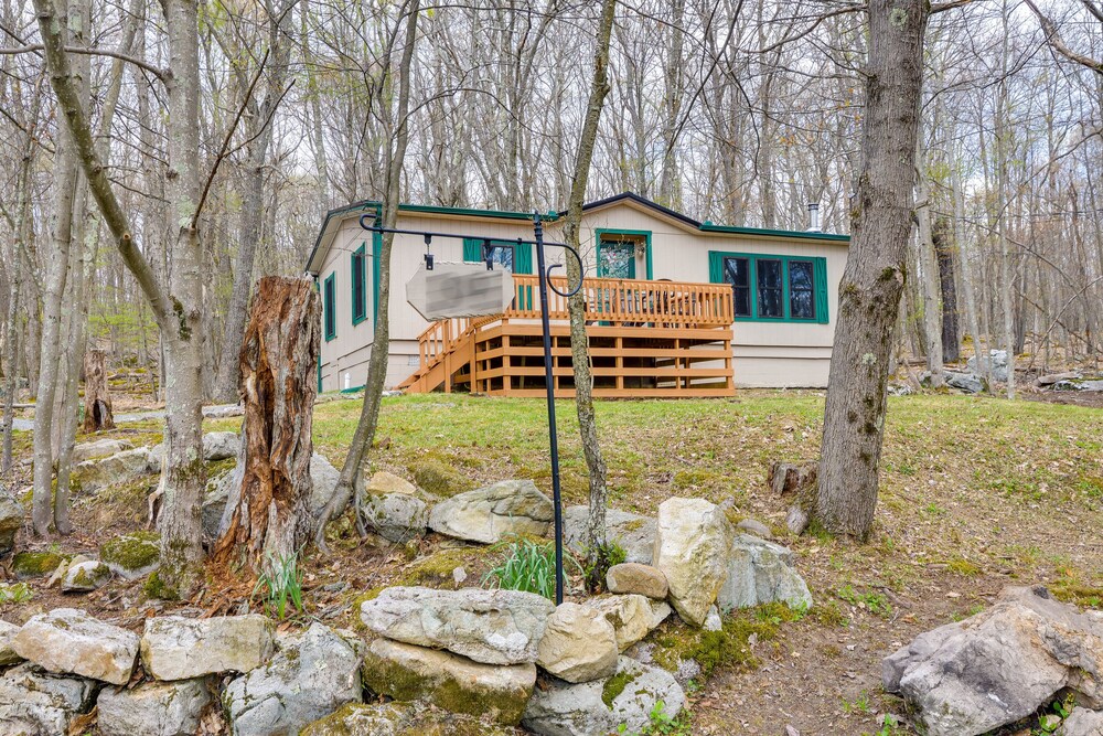 Alpine Lake Resort Cabin Rental w Pool Access - photo 26