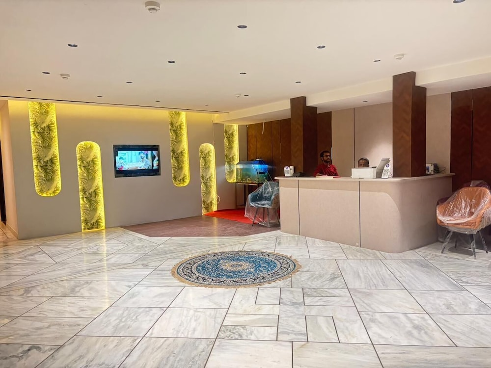 Hotel Neelgrand - last minute hotel in Agra