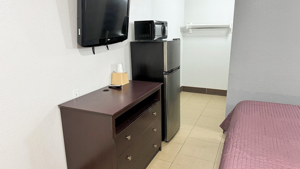 Xpress Inn & Extended Stays - photo 14