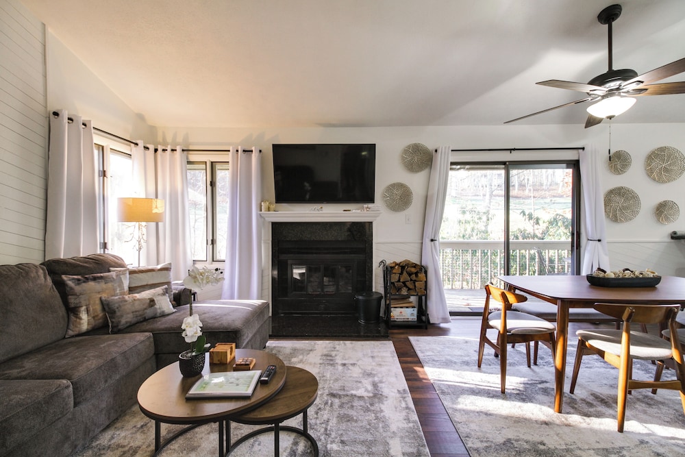 Wintergreen Ski Resort Condo w Golf Access - photo 5