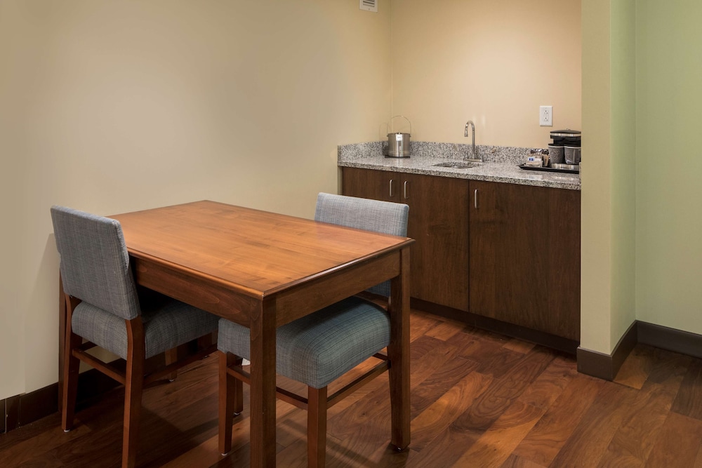 DoubleTree by Hilton Pittsburgh Cranberry - photo 49