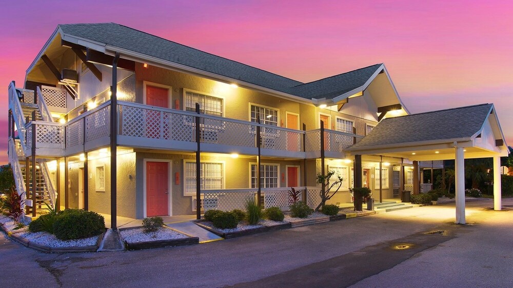 The Palmer Inn Tennis Club — Rockledge
