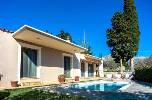 La Casa di Athena — 4-Star Luxury Hotel in Argostolion, Greece
