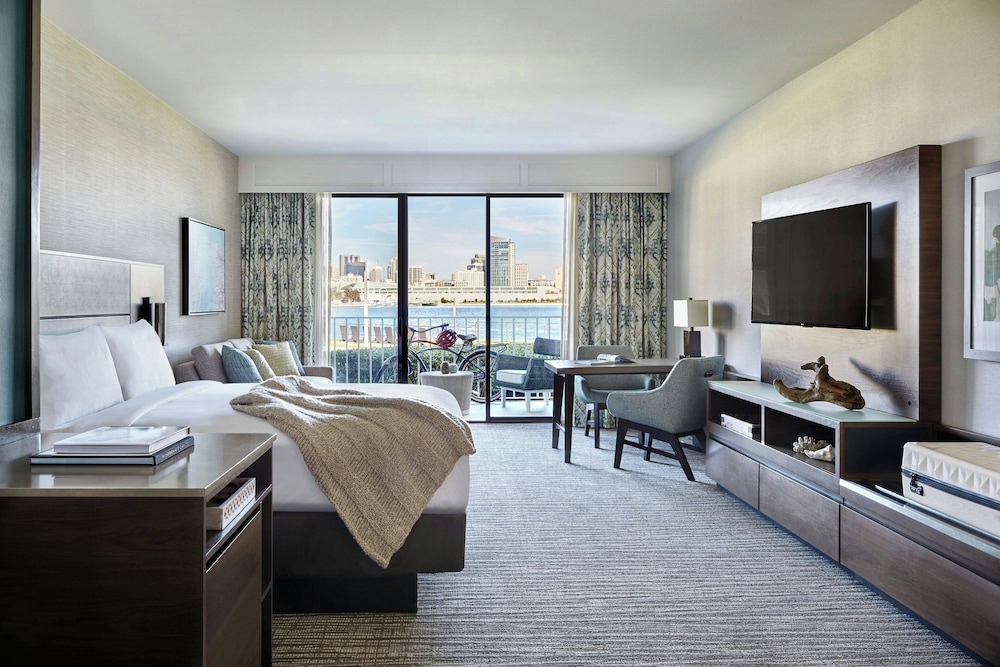 Coronado Island Marriott Resort & Spa - photo 13