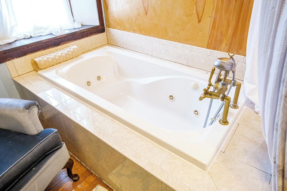 Stone Manor Boutique Inn - photo 34
