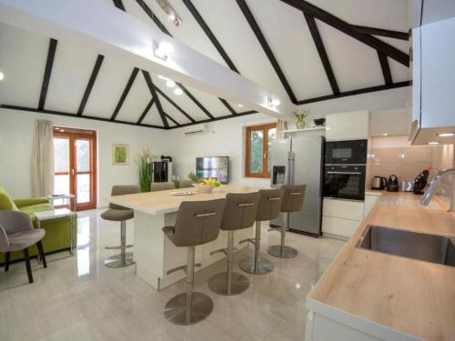 Villa Gabriel Three Bedroom Villa with Outdoor Pool — 4-Star Luxury Hotel in Drnis, Croatia