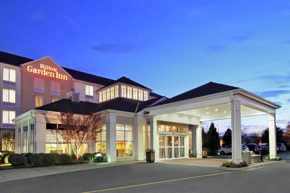 Hilton Garden Inn Chesapeake Greenbrier - carbon neutral hotel in Chesapeake
