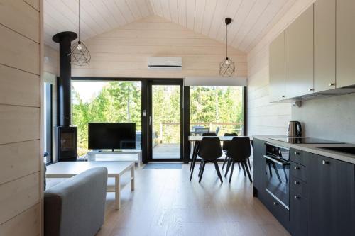 Himoskuutio 7 erillistalo ulkoporeallas in Jaemsae, Finland