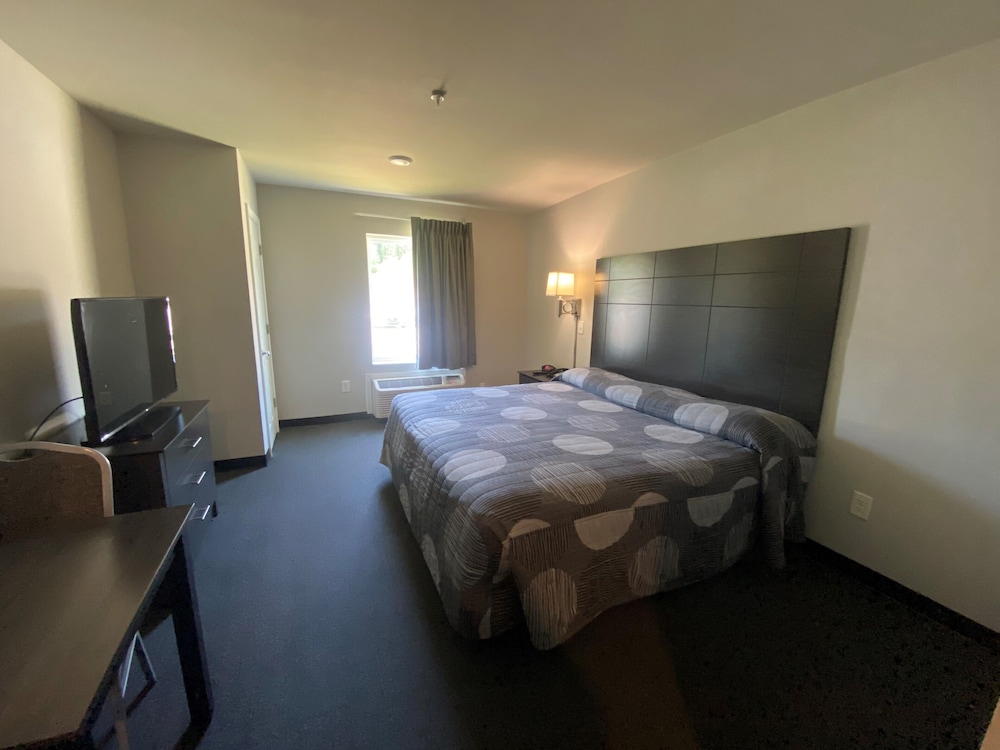 WoodSpring Suites Atlanta Airport - photo 5