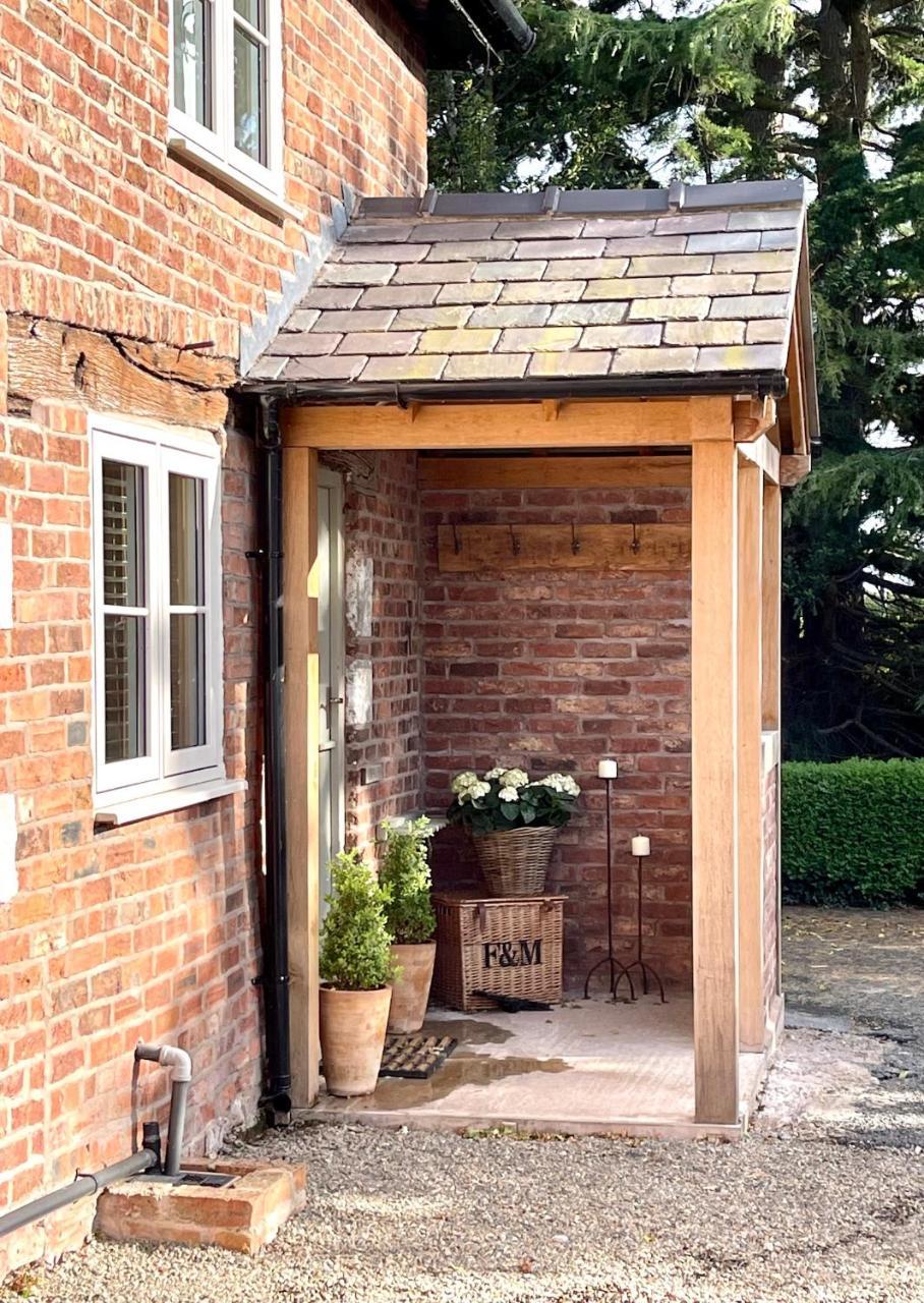 The Stable Yew Tree Farm Holidays Tattenhall Chester in Chester, United Kingdom