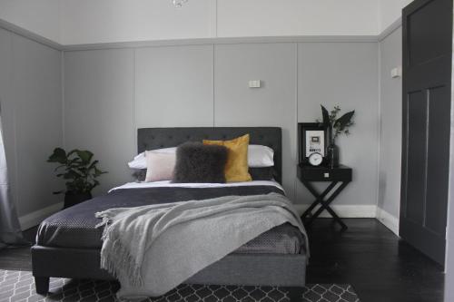 Donnelly House — 4-Star Luxury Hotel in Tenterfield, Australia