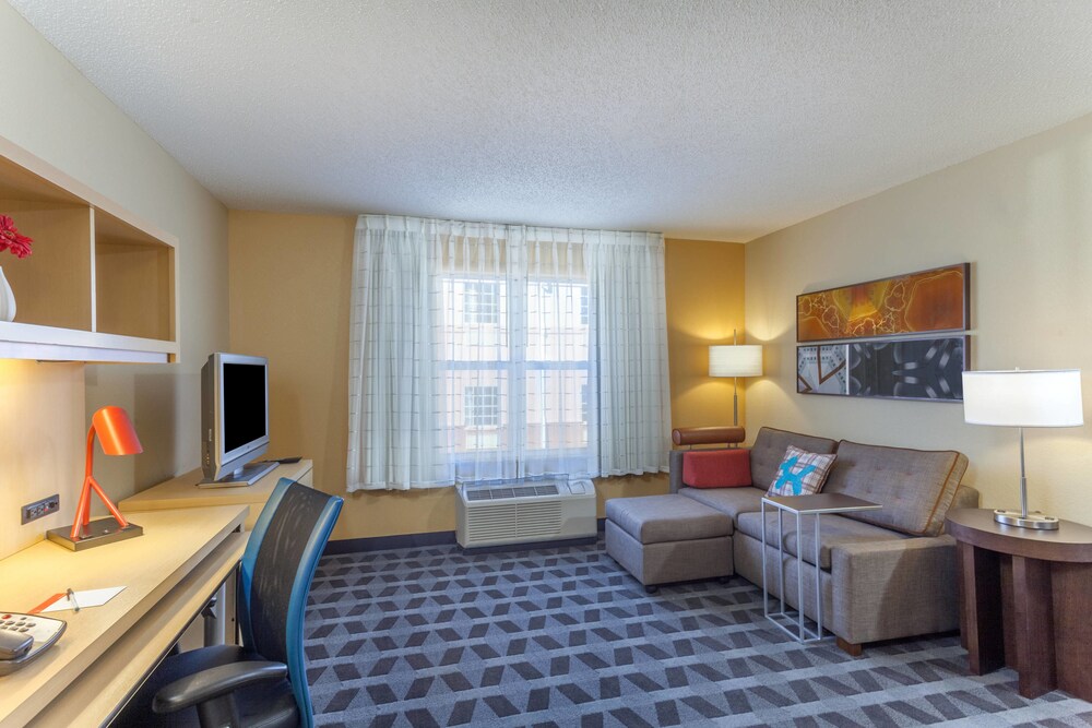 TownePlace Suites by Marriott Huntsville - photo 4