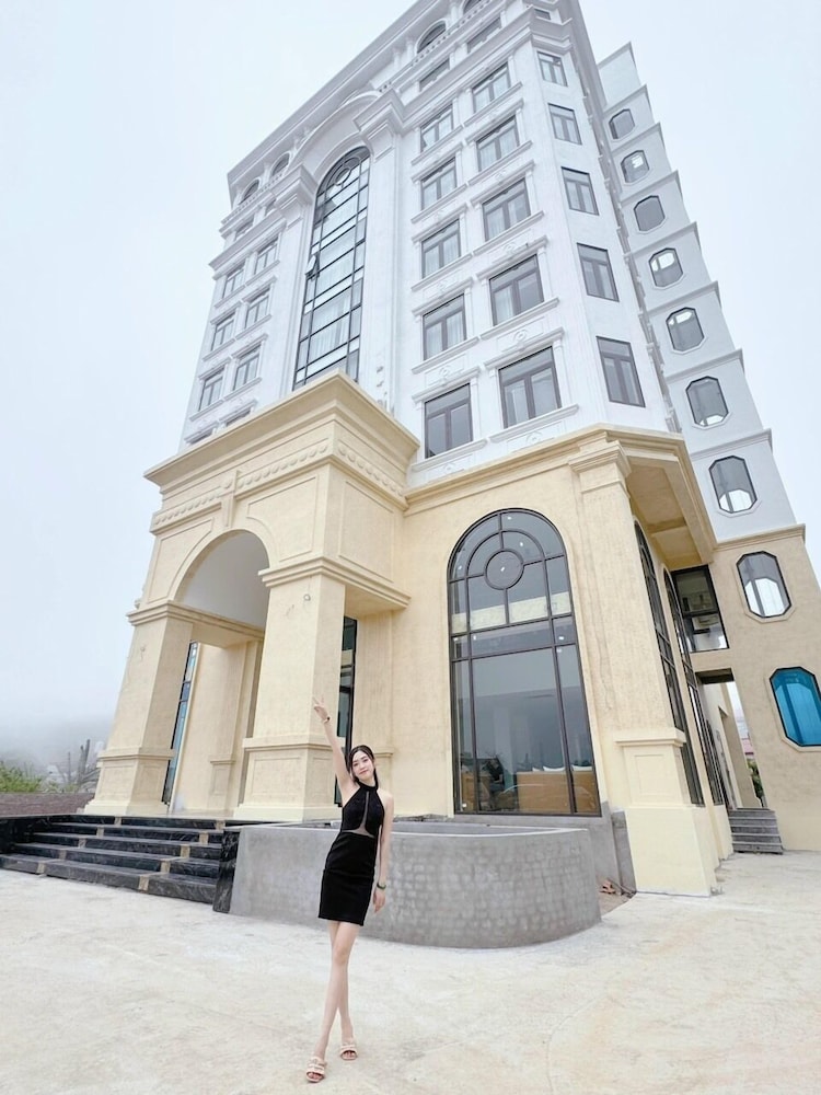 Bao Nhi Paradise in Moc Chau, Vietnam