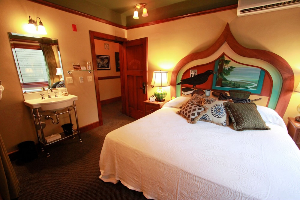 McMenamins Kennedy School - photo 21