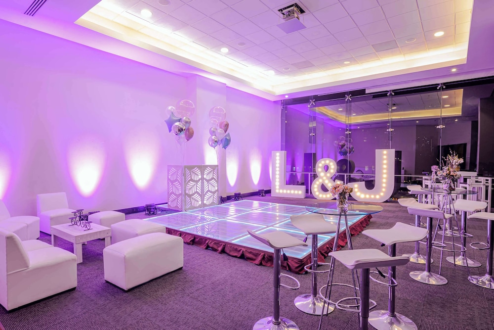 Indoor wedding