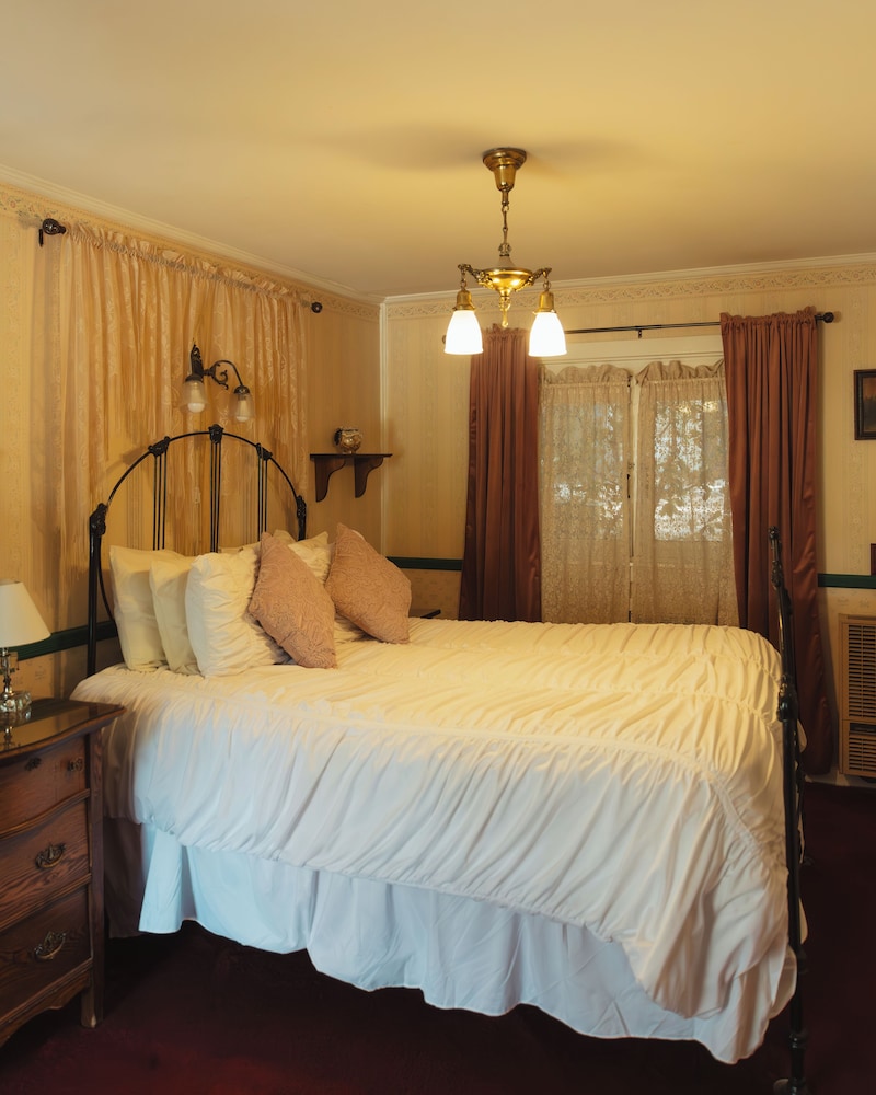 Julian Gold Rush Hotel - photo 10