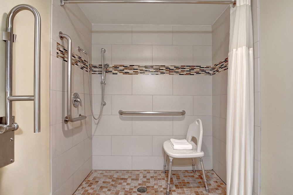 DoubleTree by Hilton Phoenix Tempe - photo 25
