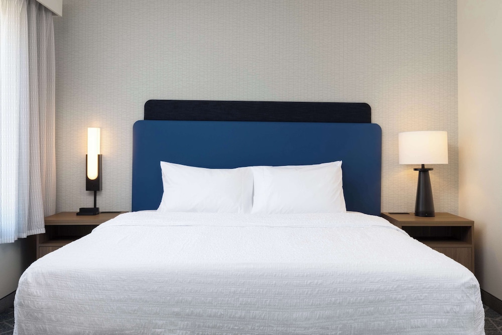 Hampton Inn & Suites by Hilton Cottonwood - photo 7