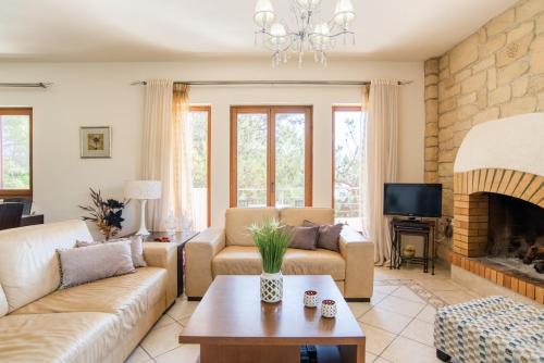 Sissy Luxury Mountain Villa — 4-Star Luxury Hotel in Ierapetra, Greece