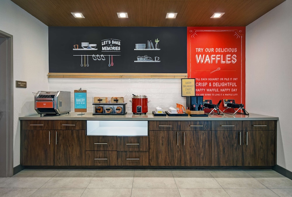 Hampton Inn Midland South - photo 27