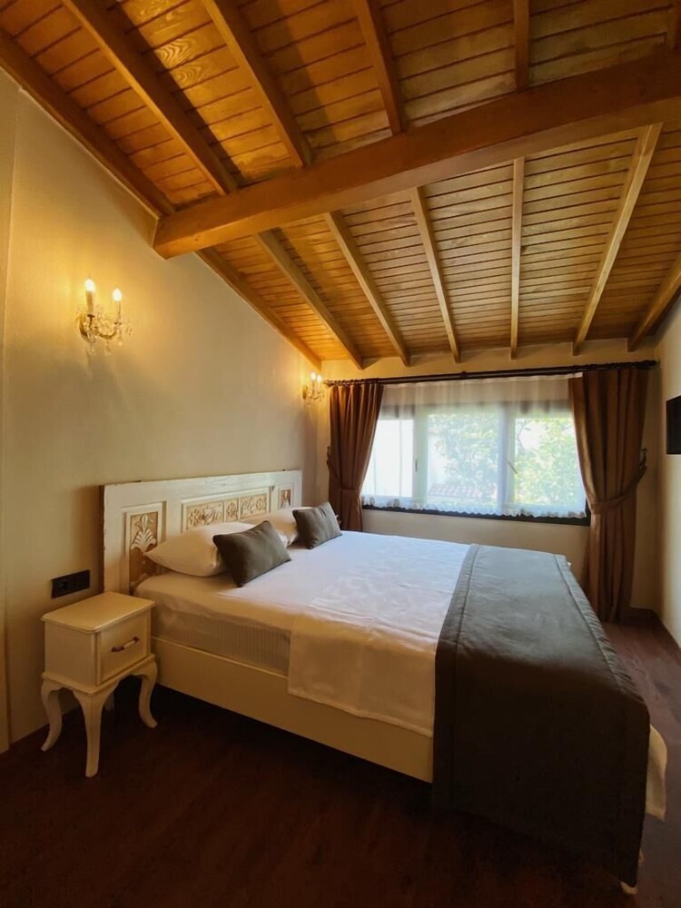 Sakli Tas Konak Otel in Urla, Turkey