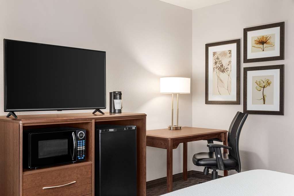AmericInn by Wyndham Baudette - photo 36