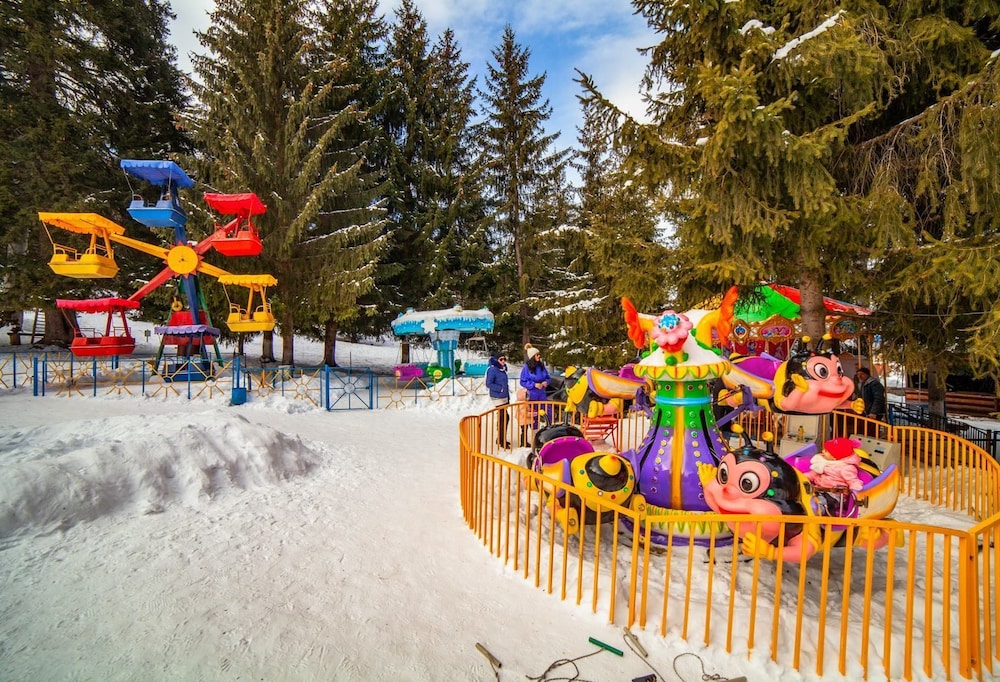 Children's play area - outdoor
