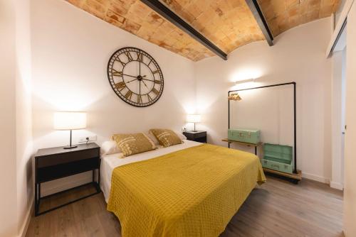 Bravissimo Cort Reial Entresol A — 4-Star Luxury Hotel in Girona, Spain