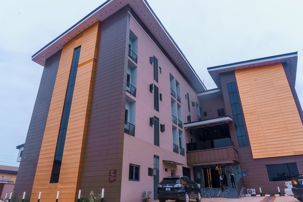 Rolarz Resorts & Hotel in Benin City, Nigeria