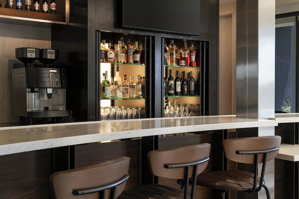 Courtyard by Marriott Fresno - photo 29