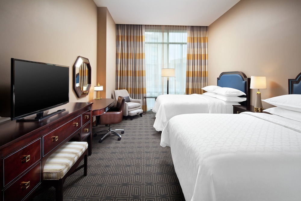 Sheraton McKinney Hotel - photo 10