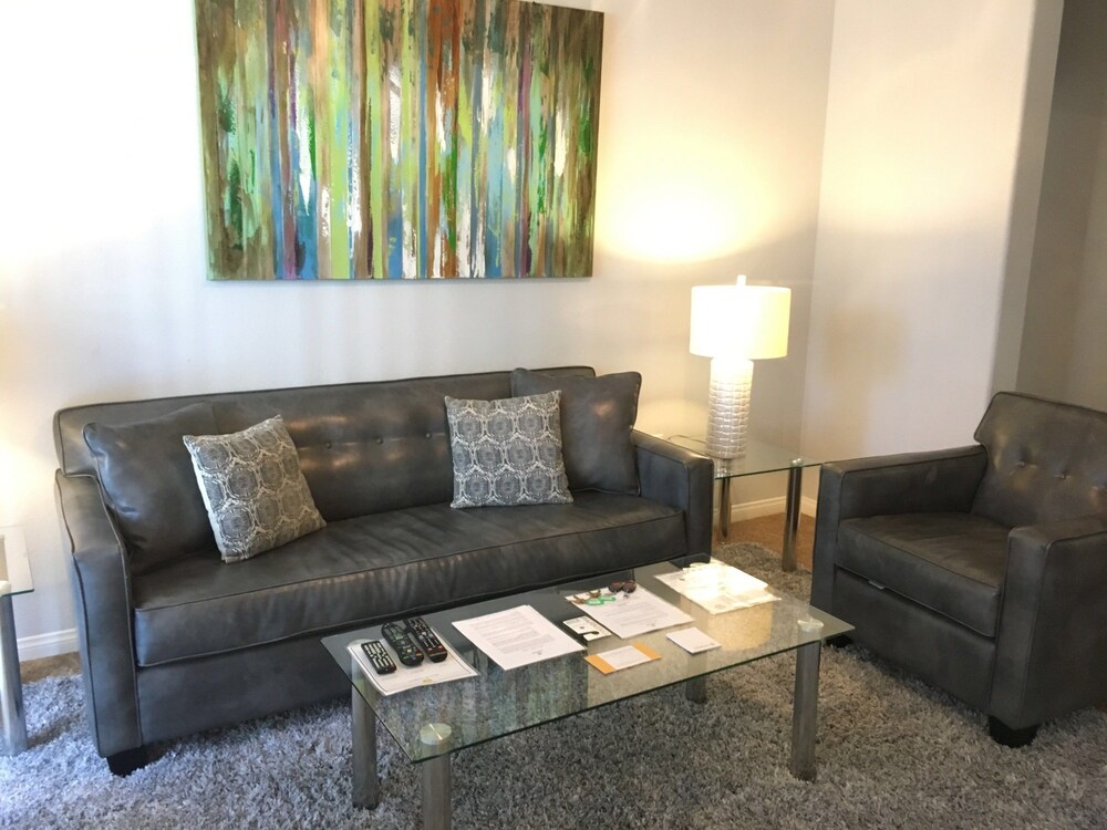 Global Luxury Suites in Cupertino - photo 15