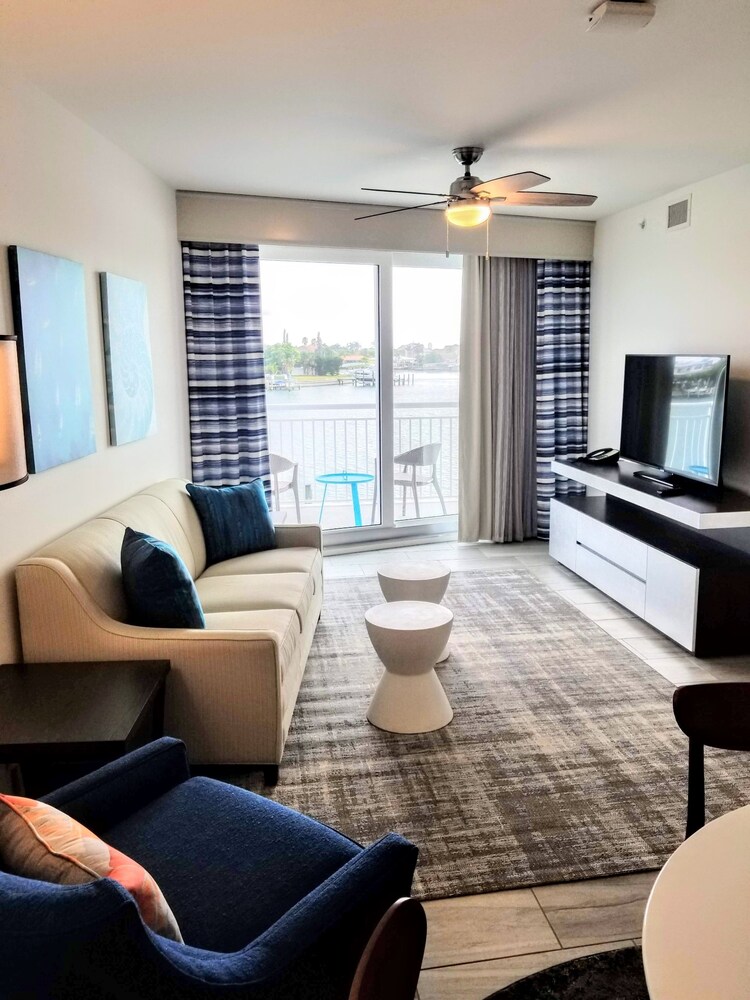 Provident Oceana Beachfront Suites - photo 14