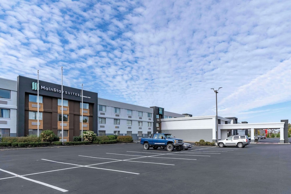 MainStay Suites Lexington I 75 - photo 36