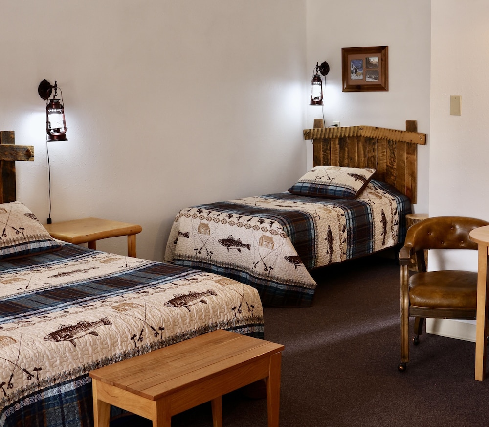 Rocky Mountain Lodge - photo 10