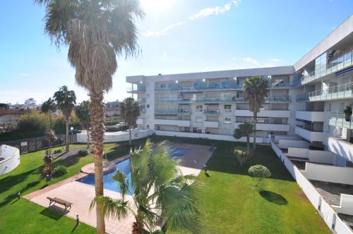 RNET 402 Porto Marina Roses Costa Brava — carbon neutral stay, Roses