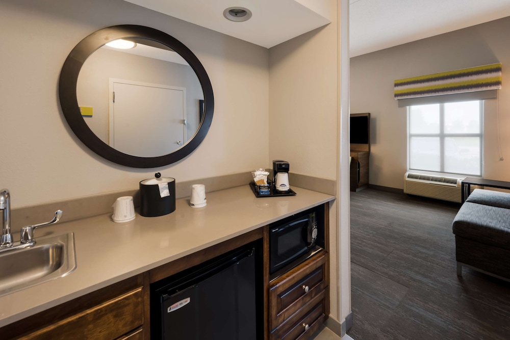 Hampton Inn & Suites Fredericksburg at Celebrate Virginia - photo 19