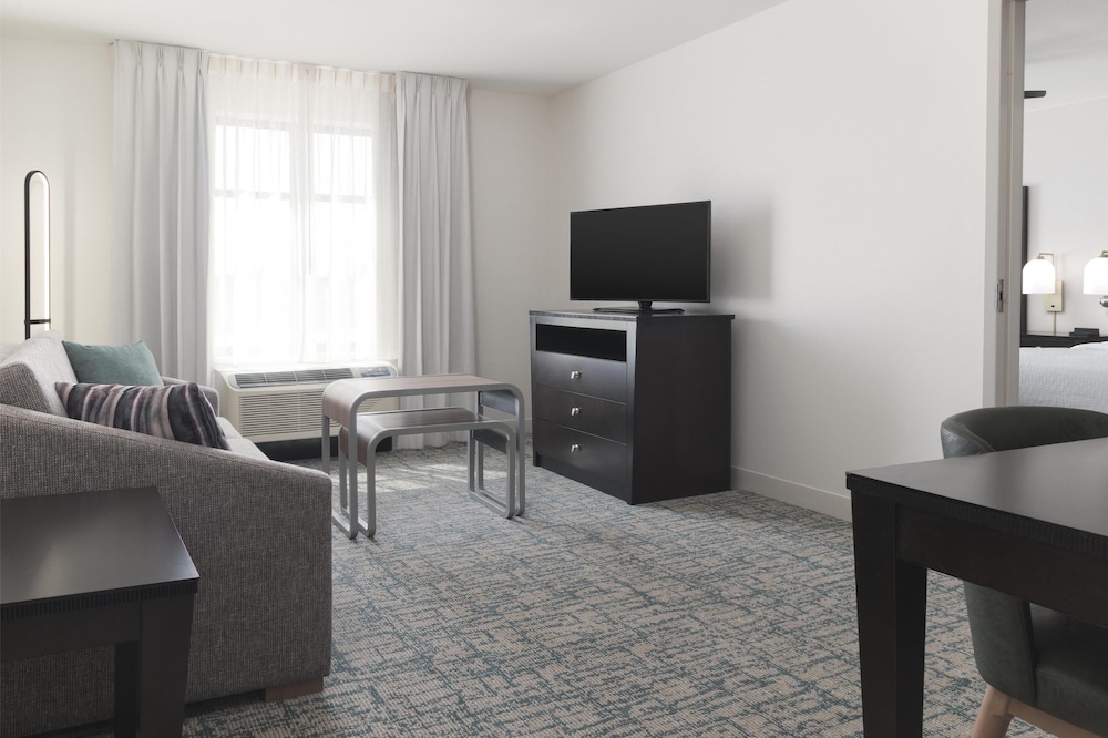 Homewood Suites by Hilton Wauwatosa Milwaukee - photo 9