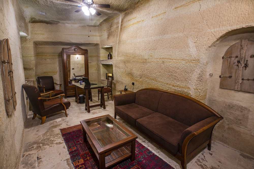 Sinasos Evleri — Uerguep — photo 2