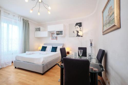 Metro A 10 minutes Free Wi Fi & Netflix — 4-Star Luxury Hotel in Rome, Italy
