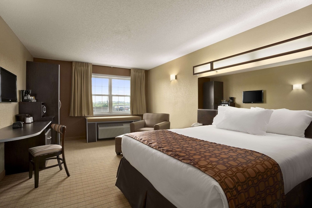 Microtel Inn By Wyndham Mineral Wells Parkersburg - photo 7
