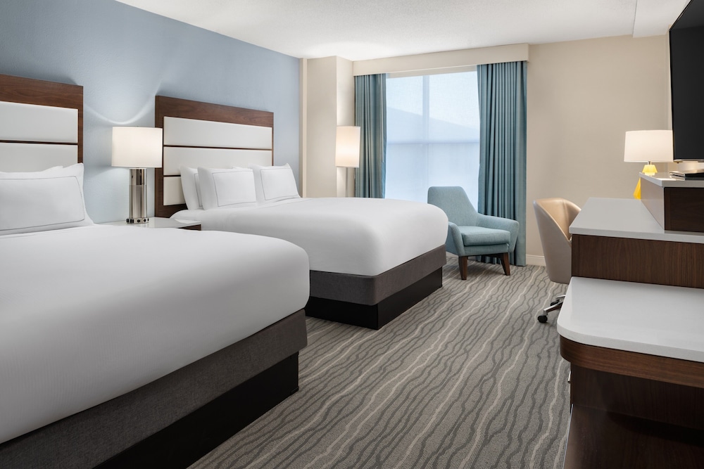 Doubletree by Hilton Hotel Norfolk Airport - photo 11