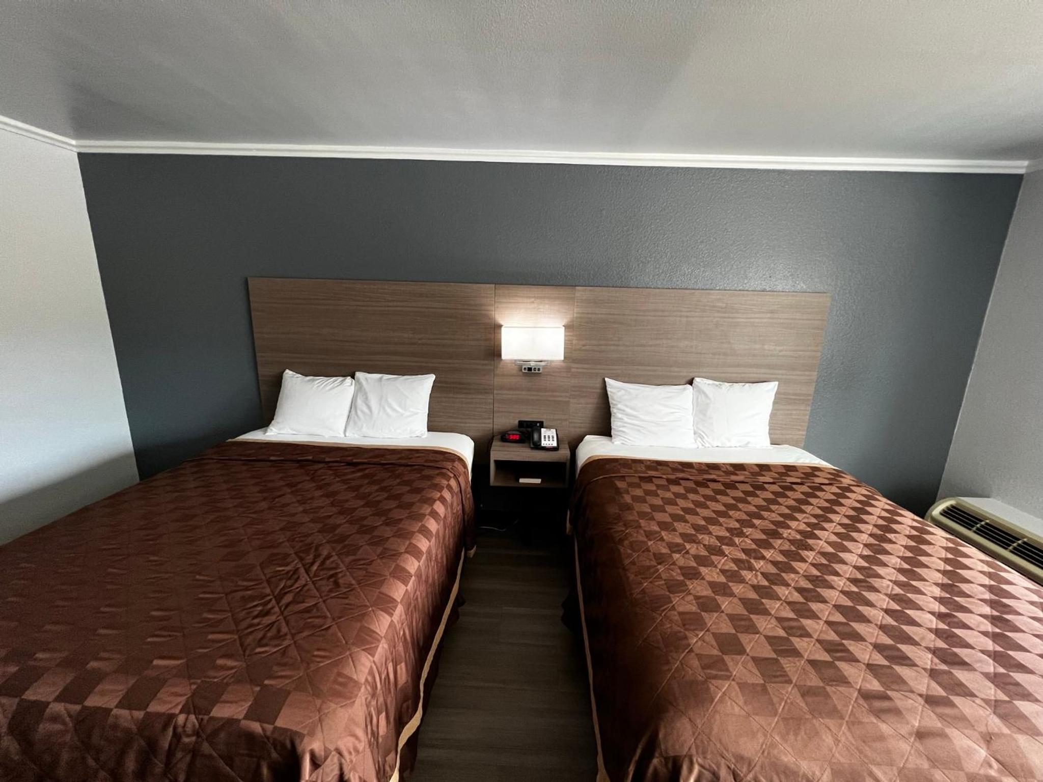 Super 8 by Wyndham Fort Worth Entertainment District - photo 24