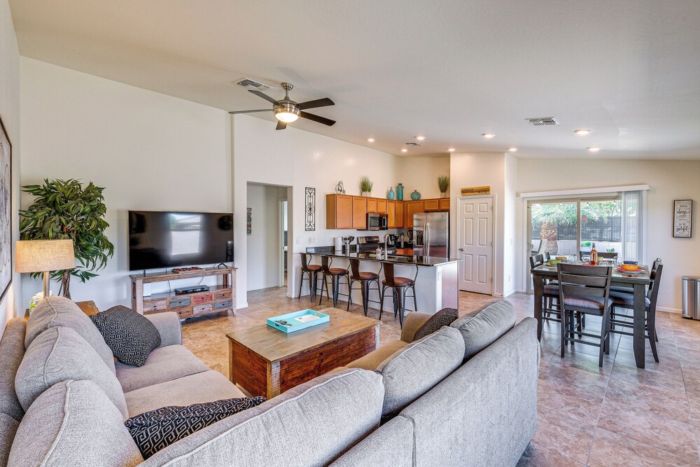 Backyard Oasis Updated San Tan Valley Escape — hotel in San Tan Valley